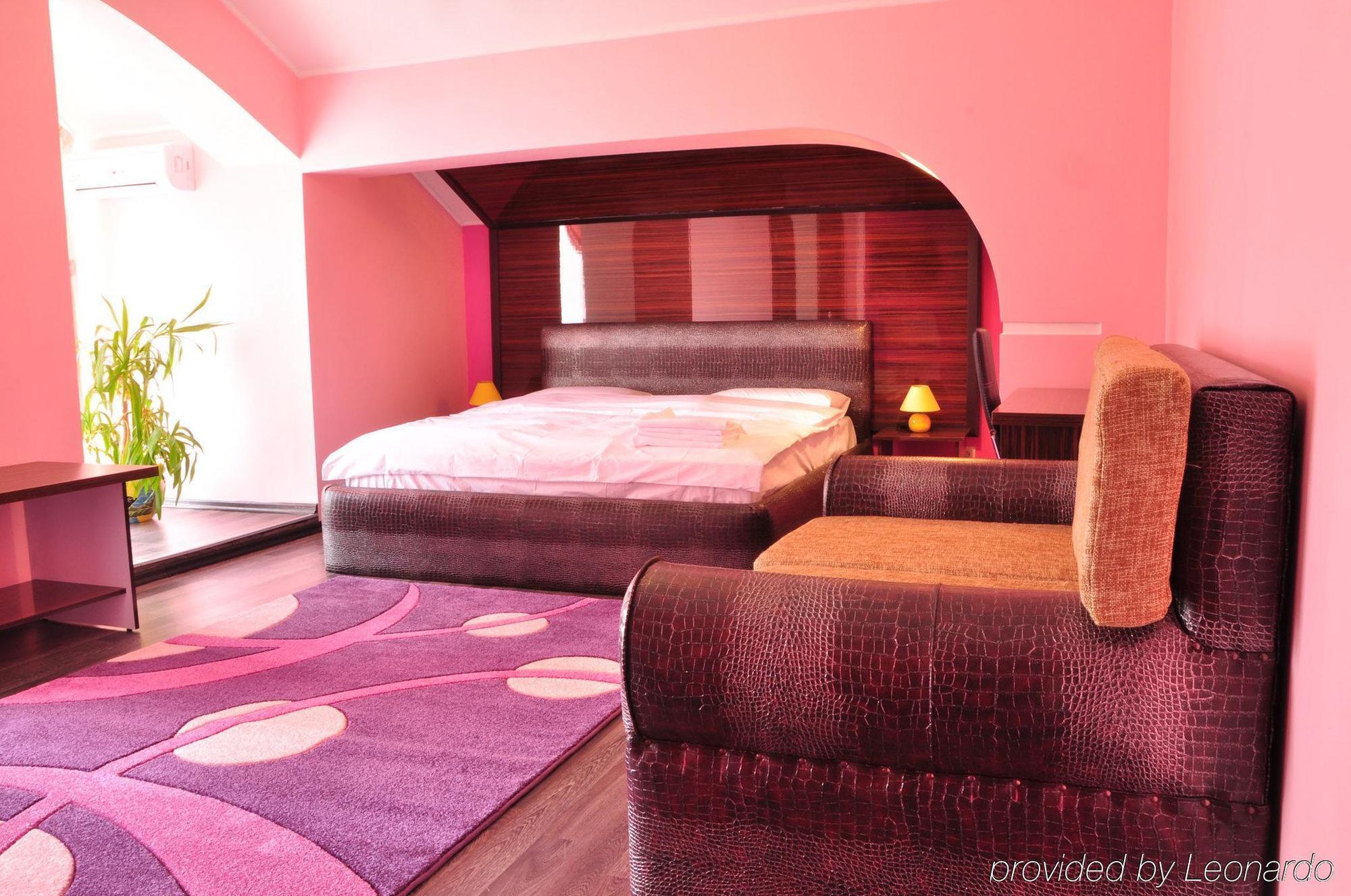 Imperial Hotel Chisinau Quarto foto